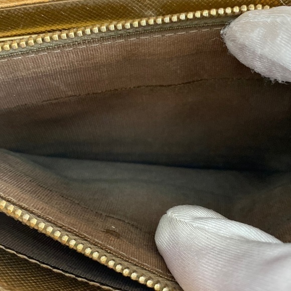 Prada- Authentic š RARE! EUC Purple Wallet with Gold Chain - Picture 13 of 16